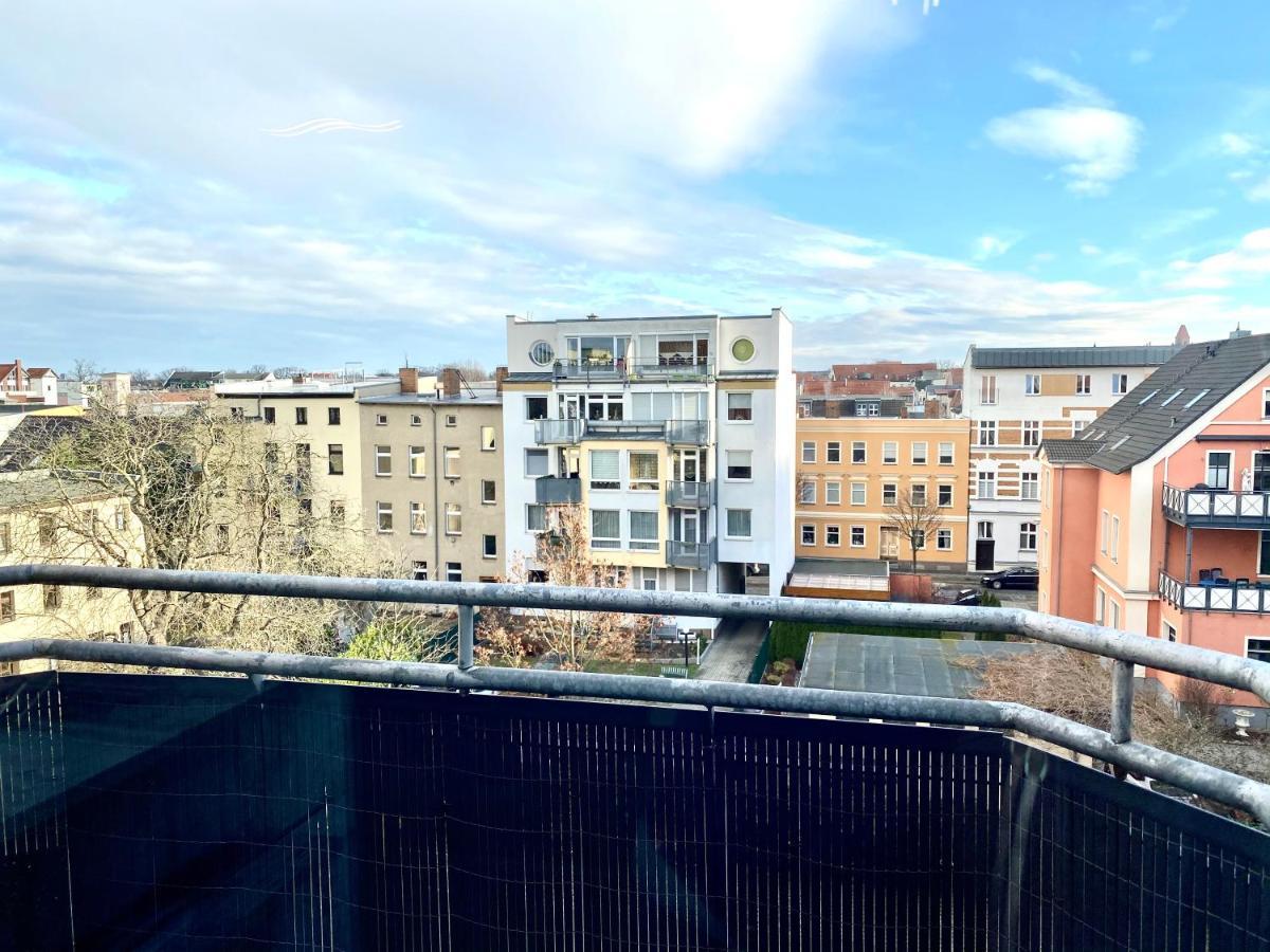 Cottbus-Apartments - Red Apartment I Privat I Wifi I Kueche I Balkon Exteriér fotografie